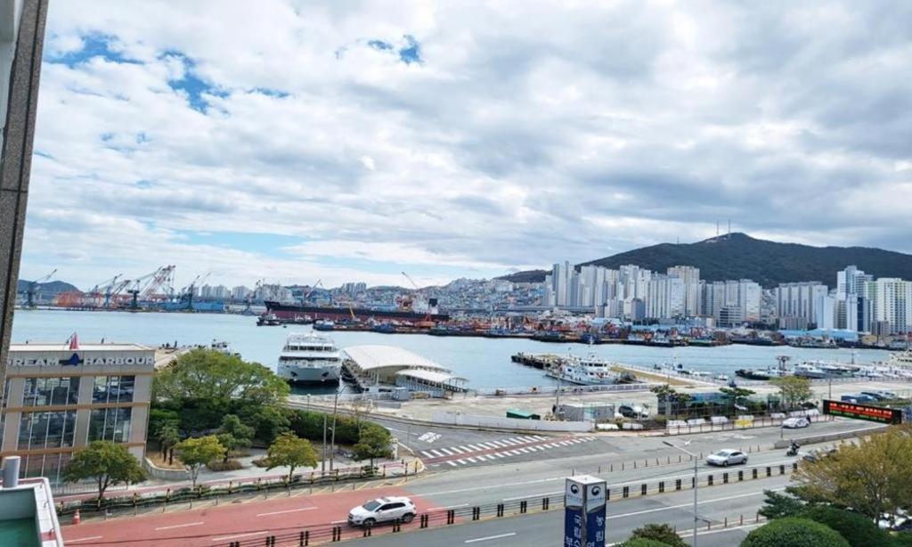 Busan Connect Ocean Hotel Exterior photo